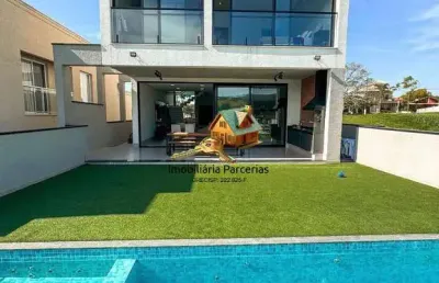 Casa imponente  new ville  410m2 - 3 suítes com closet - piscina !
