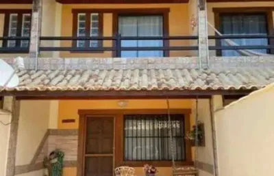 Apartamento triplex com 3 dormitórios à venda, 180 m² por r$ 560.000 - peró - cabo frio/rj