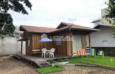 Casa entre mares - com 02 dormitórios na praia do mariscal