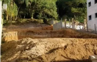 Terreno à venda na Rua Tainha, Centro, Bombinhas
