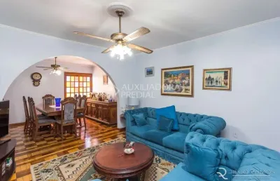 Casa em condomínio fechado com 4 quartos à venda na rua padre todesco, 740, partenon, porto alegre, 216 m2 por r$ 650.000
