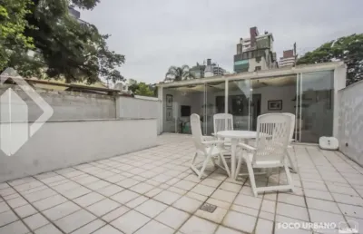 Casa em condomínio fechado com 5 quartos à venda na avenida coronel lucas de oliveira, 2609, petrópolis, porto alegre, 339 m2 por r$ 1.800.000