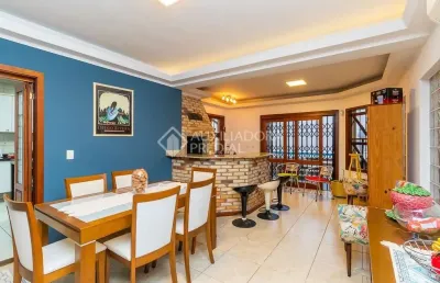 Casa com 3 quartos à venda na rua padre todesco, 783, partenon, porto alegre, 287 m2 por r$ 1.166.600
