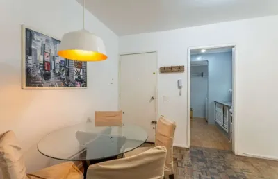 Apartamento com 2 quartos à venda na rua ramiro barcelos, 1567, independência, porto alegre, 56 m2 por r$ 335.000