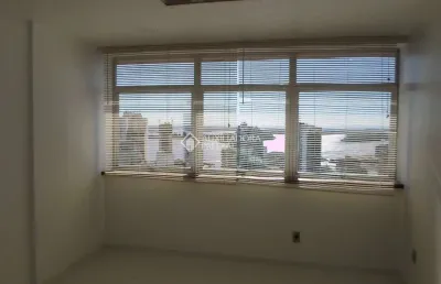 Sala comercial à venda na praça otávio rocha, 115, centro histórico, porto alegre, 58 m2 por r$ 240.000