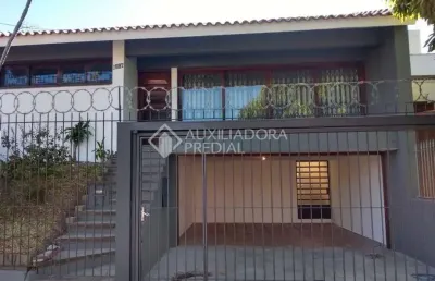 Casa com 4 quartos à venda na avenida benno mentz, 1697, vila ipiranga, porto alegre, 211 m2 por r$ 800.000