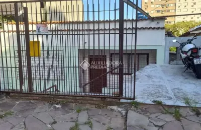 Casa em condomínio fechado com 2 quartos à venda na rua octávio de souza, 228, teresópolis, porto alegre, 160 m2 por r$ 501.000