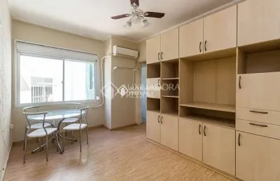 Apartamento com 2 quartos à venda na rua doutor vicente de paula dutra, 250, praia de belas, porto alegre, 56 m2 por r$ 320.000