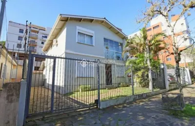 Casa com 3 quartos à venda na rua luiz cosme, 382, passo da areia, porto alegre, 176 m2 por r$ 1.190.000
