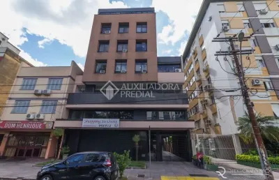 Sala comercial à venda na avenida getúlio vargas, 1184, menino deus, porto alegre, 81 m2 por r$ 475.000