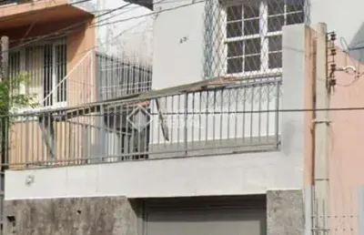 Casa com 3 quartos à venda na avenida iguassu, 231, petrópolis, porto alegre, 141 m2 por r$ 1.100.000
