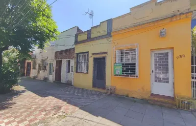 Casa com 2 quartos à venda na rua olavo bilac, 738, azenha, porto alegre, 77 m2 por r$ 350.000