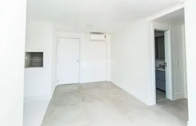 Apartamento com 2 quartos à venda na avenida francisco trein, 116, cristo redentor, porto alegre, 56 m2 por r$ 650.000