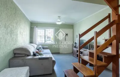 Casa em condomínio fechado com 2 quartos à venda na rua ney da gama ahrends, 219, protásio alves, porto alegre, 84 m2 por r$ 350.000