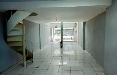 Ponto comercial à venda na avenida borges de medeiros, 612, centro histórico, porto alegre, 93 m2 por r$ 795.000