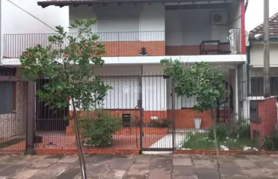 Casa com 3 quartos à venda na rua portugal, 552, são joão, porto alegre, 369 m2 por r$ 959.000