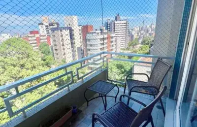 Apartamento com 3 quartos à venda na avenida palmeira, 365, petrópolis, porto alegre, 144 m2 por r$ 890.000