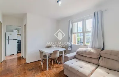 Apartamento com 2 quartos à venda na avenida getúlio vargas, 532, menino deus, porto alegre, 41 m2 por r$ 215.000