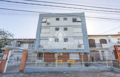 Apartamento com 4 quartos à venda na avenida padre cacique, 3106, praia de belas, porto alegre, 75 m2 por r$ 295.000