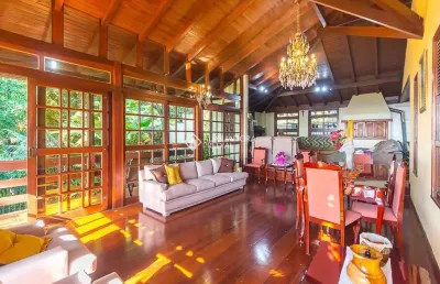 Casa com 4 quartos à venda na rua fernando osório, 1146, teresópolis, porto alegre, 400 m2 por r$ 3.000.000