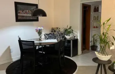 Apartamento com 2 quartos à venda na rua capitão arisoly vargas, 35, glória, porto alegre, 62 m2 por r$ 370.000
