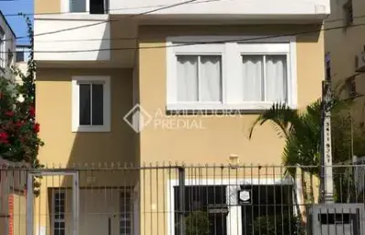 Casa em condomínio fechado com 4 quartos à venda na rua felipe de oliveira, 587, petrópolis, porto alegre, 359 m2 por r$ 2.544.000