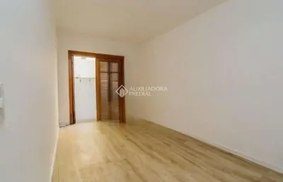 Apartamento com 2 quartos à venda na avenida protásio alves, 5383, petrópolis, porto alegre, 62 m2 por r$ 360.000