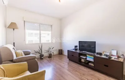 Apartamento com 2 quartos à venda na rua engenheiro sadi castro, 710, sarandi, porto alegre, 66 m2 por r$ 381.000