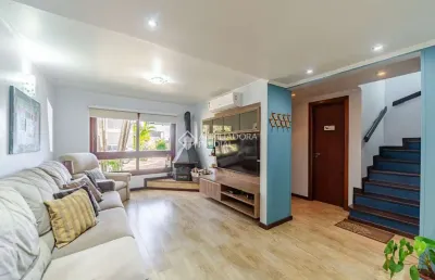 Casa em condomínio fechado com 4 quartos à venda na rua doutor pereira neto, 2057, tristeza, porto alegre, 179 m2 por r$ 995.000