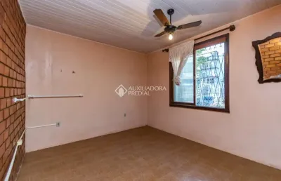 Casa com 2 quartos à venda na avenida bahia, 1339, são geraldo, porto alegre, 120 m2 por r$ 500.000