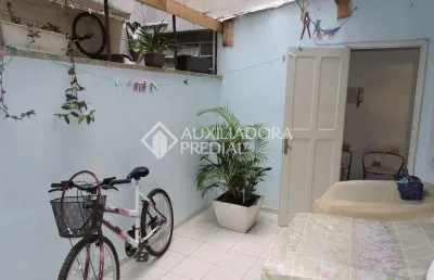 Apartamento com 3 quartos à venda na avenida farrapos, 1793, floresta, porto alegre, 133 m2 por r$ 260.000