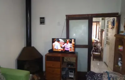 Casa em condomínio fechado com 4 quartos à venda na rua duque de caxias, 296, centro histórico, porto alegre, 110 m2 por r$ 902.500