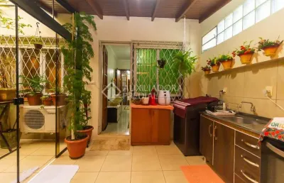 Apartamento com 2 quartos à venda na rua sete de abril, 320, floresta, porto alegre, 83 m2 por r$ 390.000