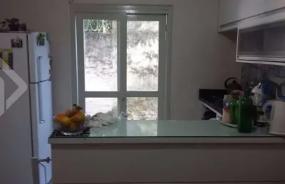 Apartamento com 2 quartos à venda na avenida niterói, 130, medianeira, porto alegre, 53 m2 por r$ 290.000
