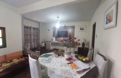 Casa com 2 quartos à venda na avenida bernardino silveira de amorim, 2040, santa rosa de lima, porto alegre, 128 m2 por r$ 230.000