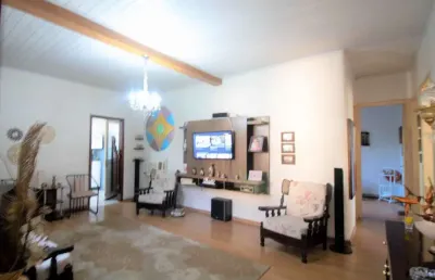 Casa com 3 quartos à venda na rua são nicolau, 1277, santa maria goretti, porto alegre, 200 m2 por r$ 500.000
