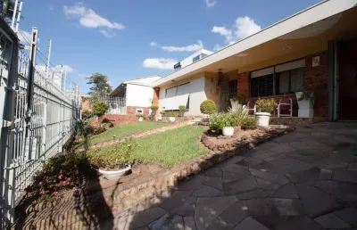 Casa com 3 quartos à venda na travessa comandante gustavo cramer, 131, jardim lindóia, porto alegre, 385 m2 por r$ 2.500.000