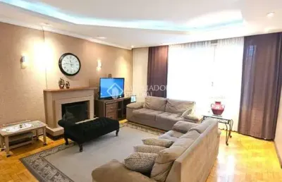Casa com 5 quartos à venda na rua campos elíseos, 291, glória, porto alegre, 300 m2 por r$ 897.000