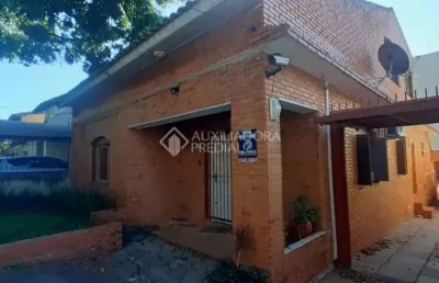 Casa em condomínio fechado com 3 quartos à venda na rua fonseca guimarães, 72, medianeira, porto alegre, 320 m2 por r$ 759.050