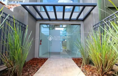 Casa com 2 quartos à venda na rua general caldwell, 1174, menino deus, porto alegre, 72 m2 por r$ 499.000
