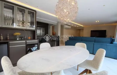 Apartamento com 3 quartos à venda na rua doutor oscar bittencourt, 130, menino deus, porto alegre, 155 m2 por r$ 1.800.000
