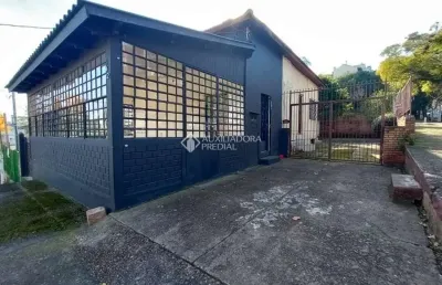 Casa com 2 quartos à venda na rua doutor dias de carvalho, 142, tristeza, porto alegre, 290 m2 por r$ 749.000