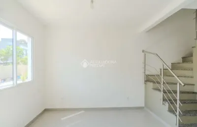 Casa em condomínio fechado com 2 quartos à venda na rua miguel ascoleze, 125, vila nova, porto alegre, 60 m2 por r$ 319.000