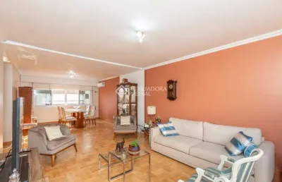 Apartamento com 4 quartos à venda na rua riveira, 225, petrópolis, porto alegre, 144 m2 por r$ 807.000