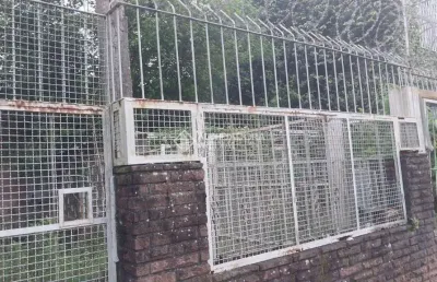 Casa com 3 quartos à venda na rua barão do triunfo, 59, menino deus, porto alegre, 220 m2 por r$ 1.450.000