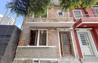Casa com 3 quartos à venda na rua visconde do herval, 759, menino deus, porto alegre, 190 m2 por r$ 849.000