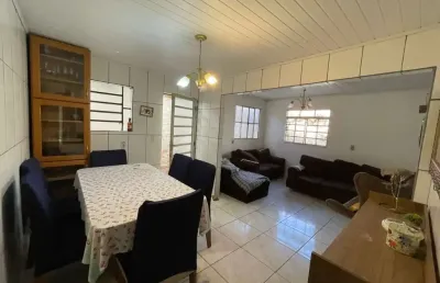 Casa com 4 quartos à venda na rua joel gentil da luz, 50, vila nova, porto alegre, 141 m2 por r$ 130.000