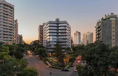 Apartamento com 4 quartos à venda na rua comendador rheingantz, 909, auxiliadora, porto alegre, 509 m2 por r$ 10.932.000
