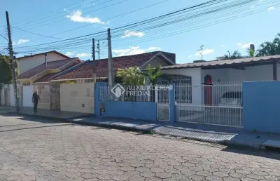 Casa com 3 quartos à venda na rua esaú pereira da silva, 88, santa mônica, florianópolis, 126 m2 por r$ 1.290.000
