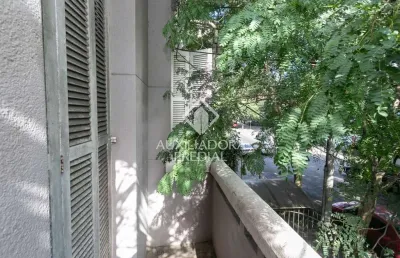 Apartamento com 2 quartos à venda na avenida mariland, 916, auxiliadora, porto alegre, 62 m2 por r$ 295.000